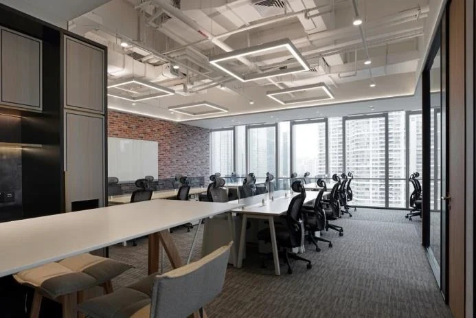 ការតភ្ជាប់បែបបញ្ឈរ — ATLAS Workplace; សិនជិន ចិន