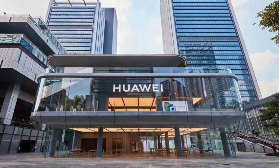 ហាងលេចធ្លោបែបបើកចំហ — Huawei Flagship Store; សិនជិន ចិន