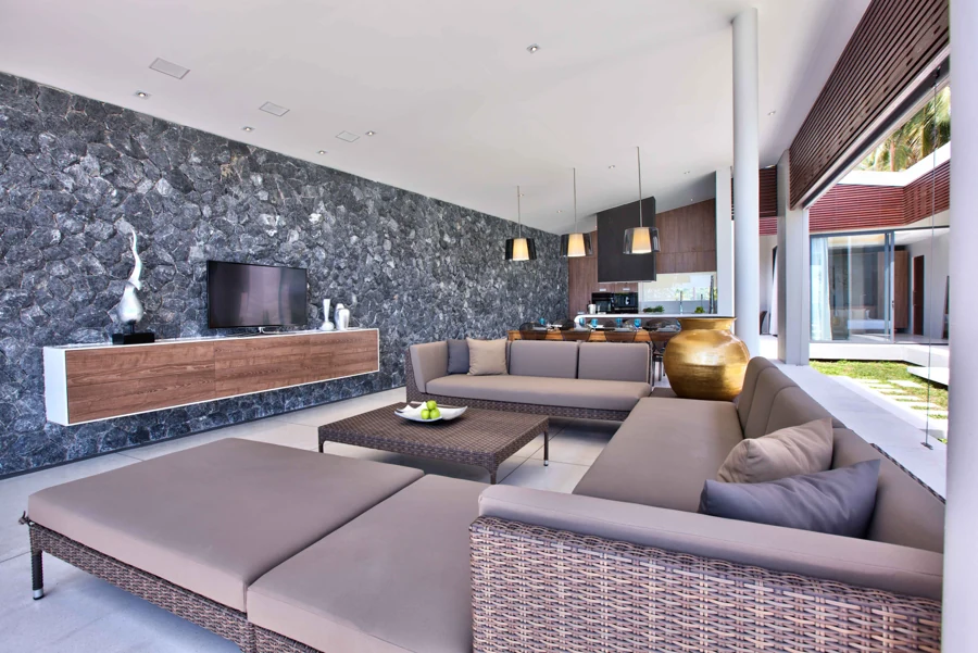 ថ្ម ឈើ និងសមុទ្រ — Mandalay Beach Villas; សូមសាកសួរអំពីទីតាំង