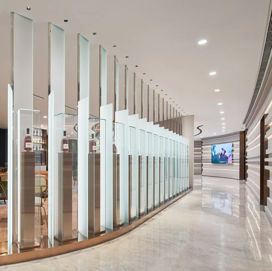 The Signature Ceiling — Moët Hennessy Diageo; Shanghai, China